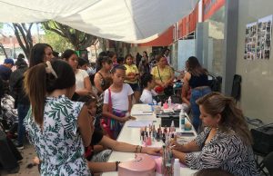 EN LAS MARGARITAS ORGANIZAN LOCATARIOS FERIA DE SERVICIOS