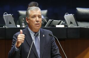 PROPONE SENADOR MIGUEL MÁRQUEZ IGUALAR SALARIOS