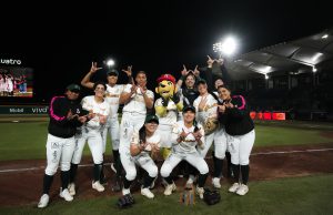 BRAVAS SACA LA ESCOBA Y BARRE A NARANJERAS