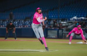 BRAVAS CONTRA LA PARED, SULTANES GANA EL SEGUNDO JUEGO