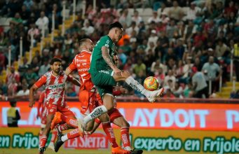 ELECTROCUTAN A LA FIERA EN AGUASCALIENTES, LIGAN SU SEGUNDA DERROTA CONSECUTIVA