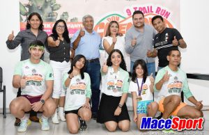 PRESENTAN PLAYERA Y MEDALLA DE LA NOVENA CARRERA TRAIL DON CHENCHO
