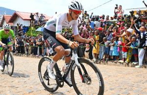 ISAAC DEL TORO ENTRA EN EL TOP CINCO MUNDIAL DEL CICLISMO