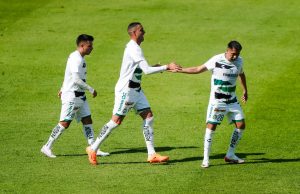 RUGIÓ LA FIERA ANTE LOS MELENUDOS EN DUELO AMISTOSO