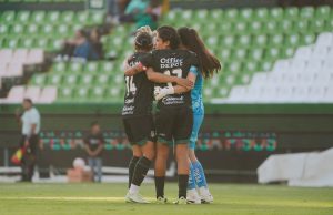 LAS FIERAS RUGEN EN SU CASA POR 3-1 ANTE CENTELLAS