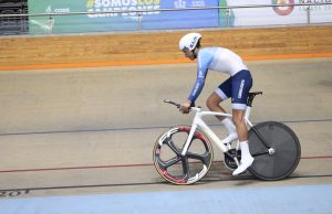 ARRANCÓ EL CICLISMO, CLAVADOS SIN MEDALLAS AÚN